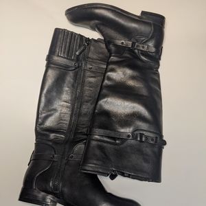 BCBG MAXAZRIA | black boots | EUC | SIZE 7 | ZIP